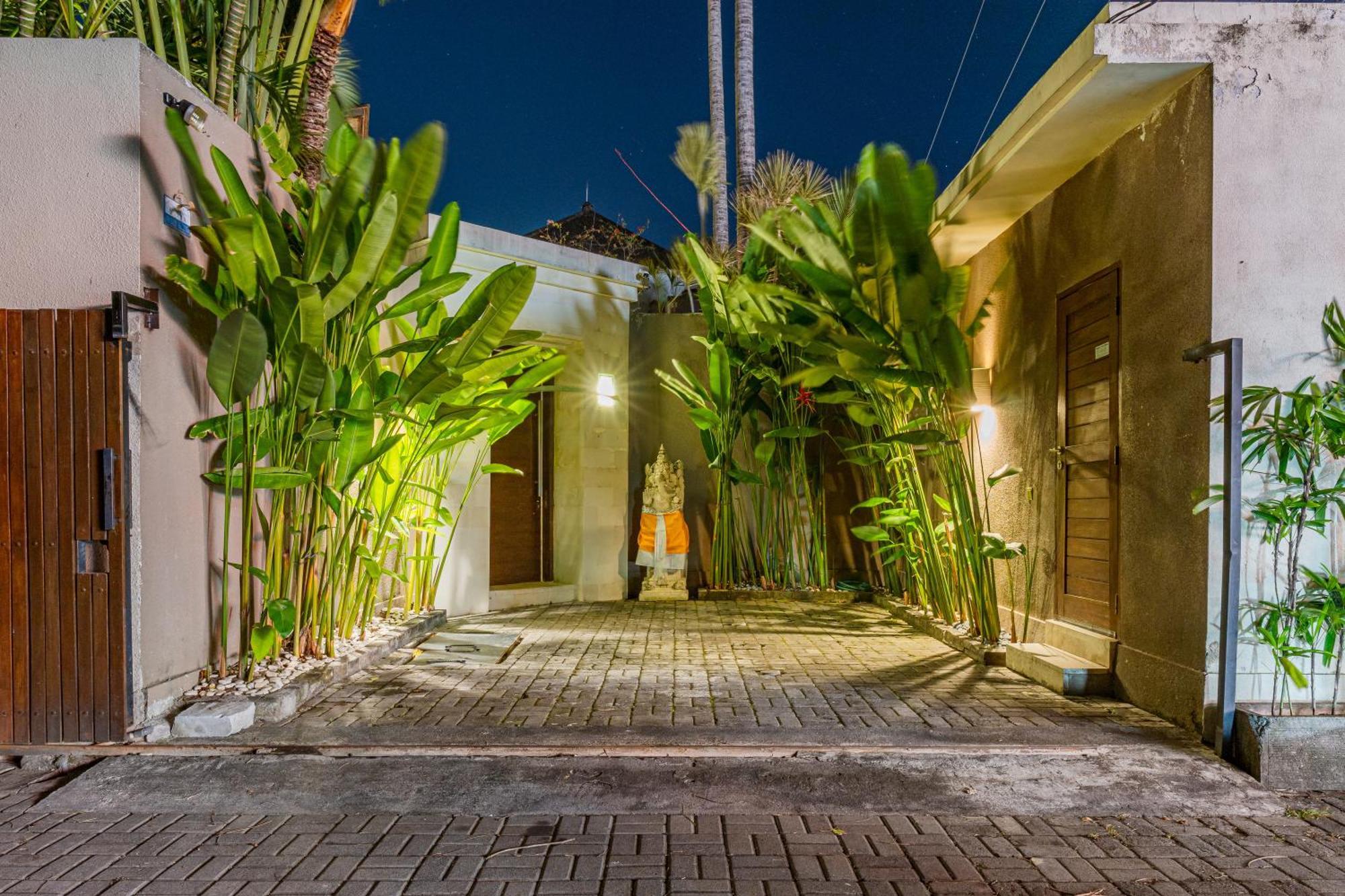 Luxury - Villa K - Central Seminyak 外观 照片